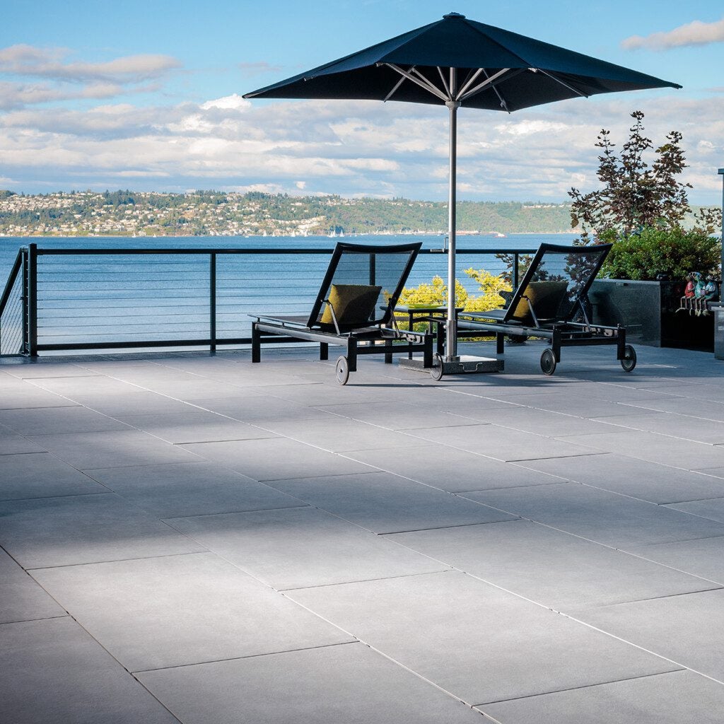 Rooftop with Glocal and Mirage™ porcelain slabs.
