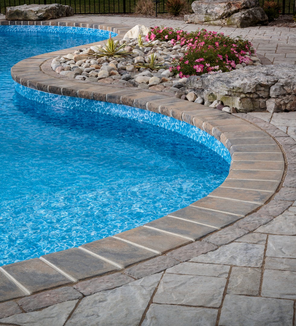 CONTRACTOR'S CORNER: Concrete Pavers for Pool Coping