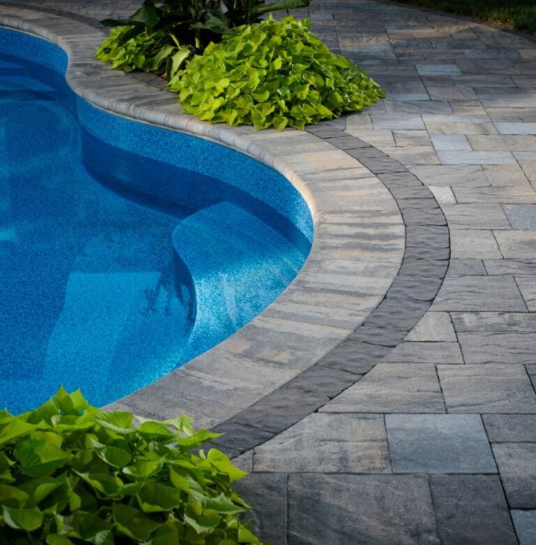 CONTRACTOR'S CORNER: Concrete Pavers for Pool Coping