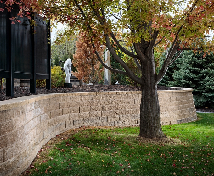cement block retaining wall