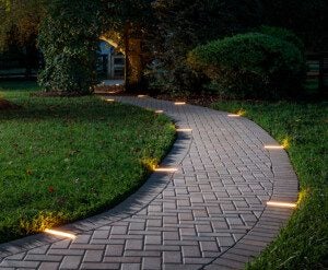 Outdoor Hardscape Lighting: LED Lights for Steps, Pillars, Walkways, Patios