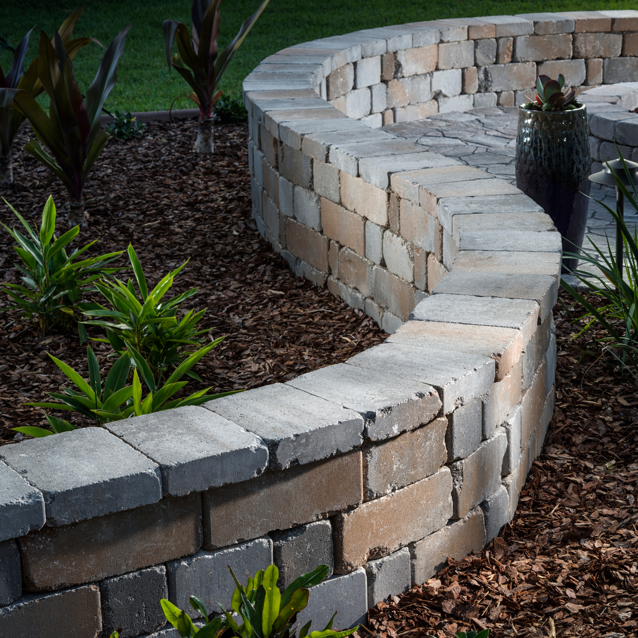 Castlemanor Stone Landscaping Wall Tampa