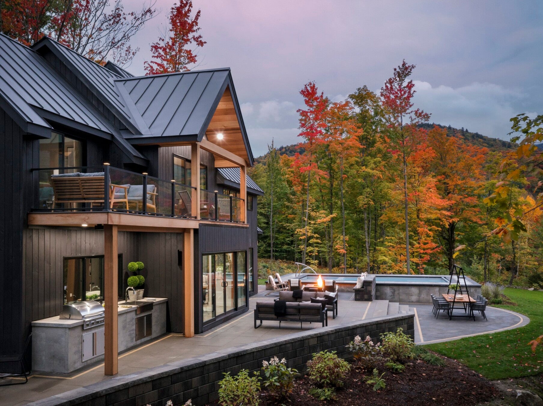 A Dream Outdoor Kitchen for Hand Makes Home: Project Profile - Belgard